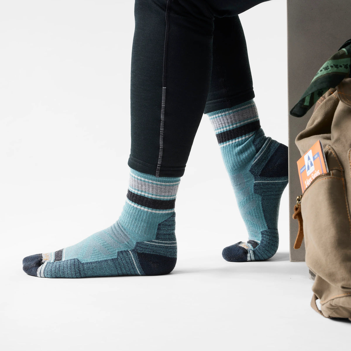 Hike Striped Mid Crew Socks
